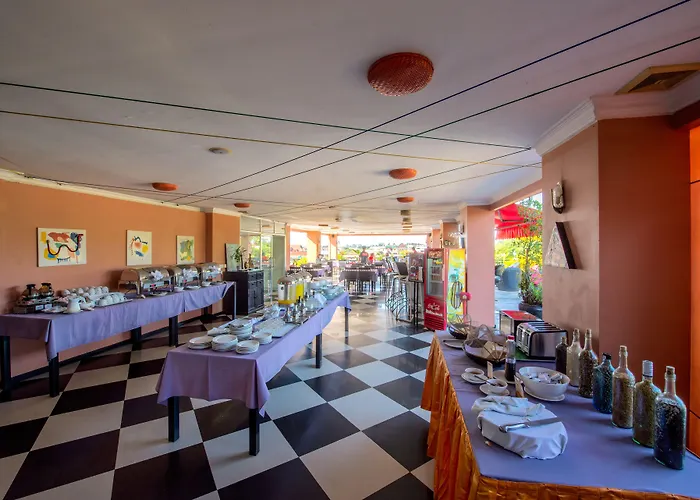 Jk Resident Hotel 4*